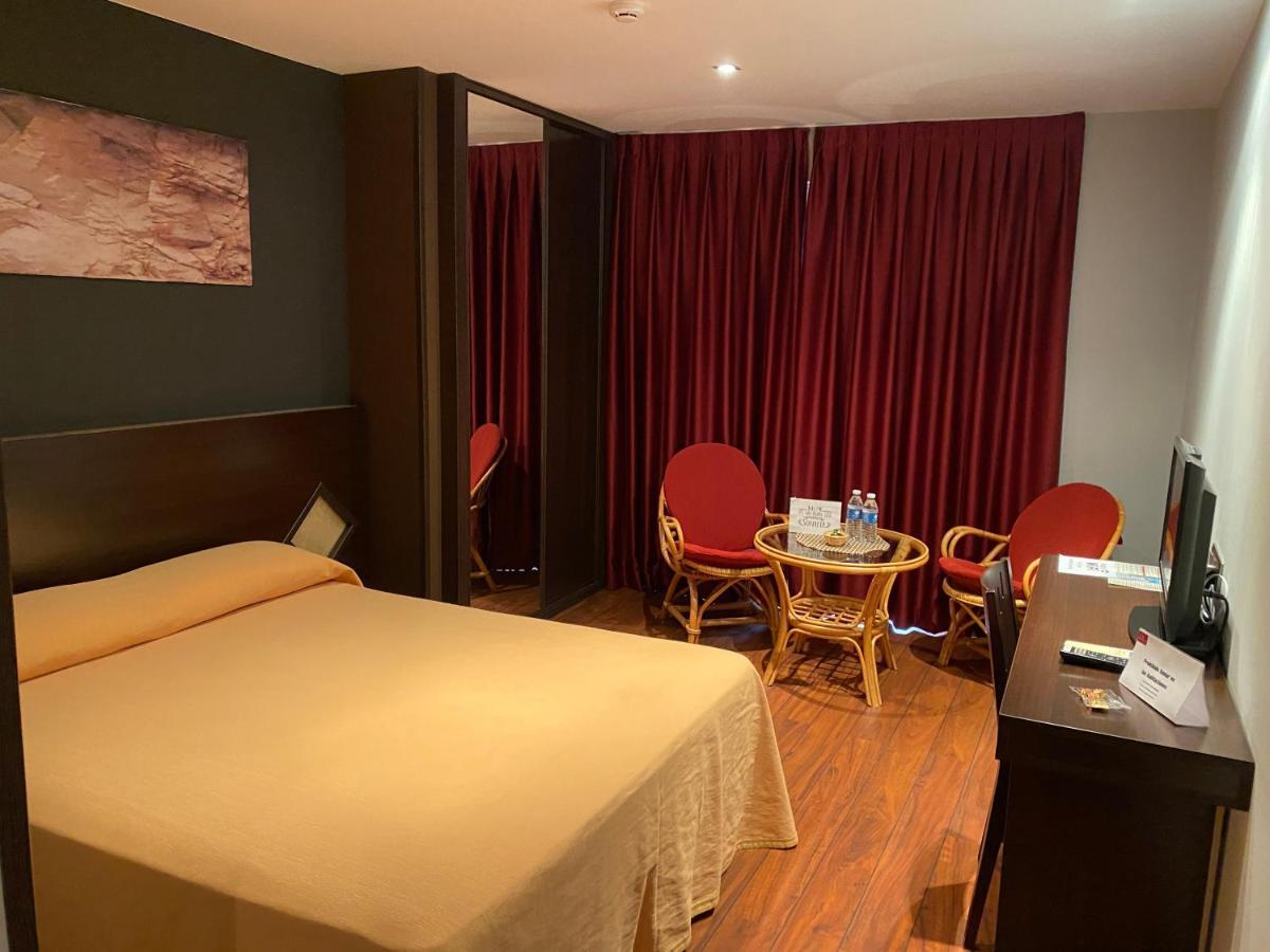 Hostal Royal Almorox Luaran gambar