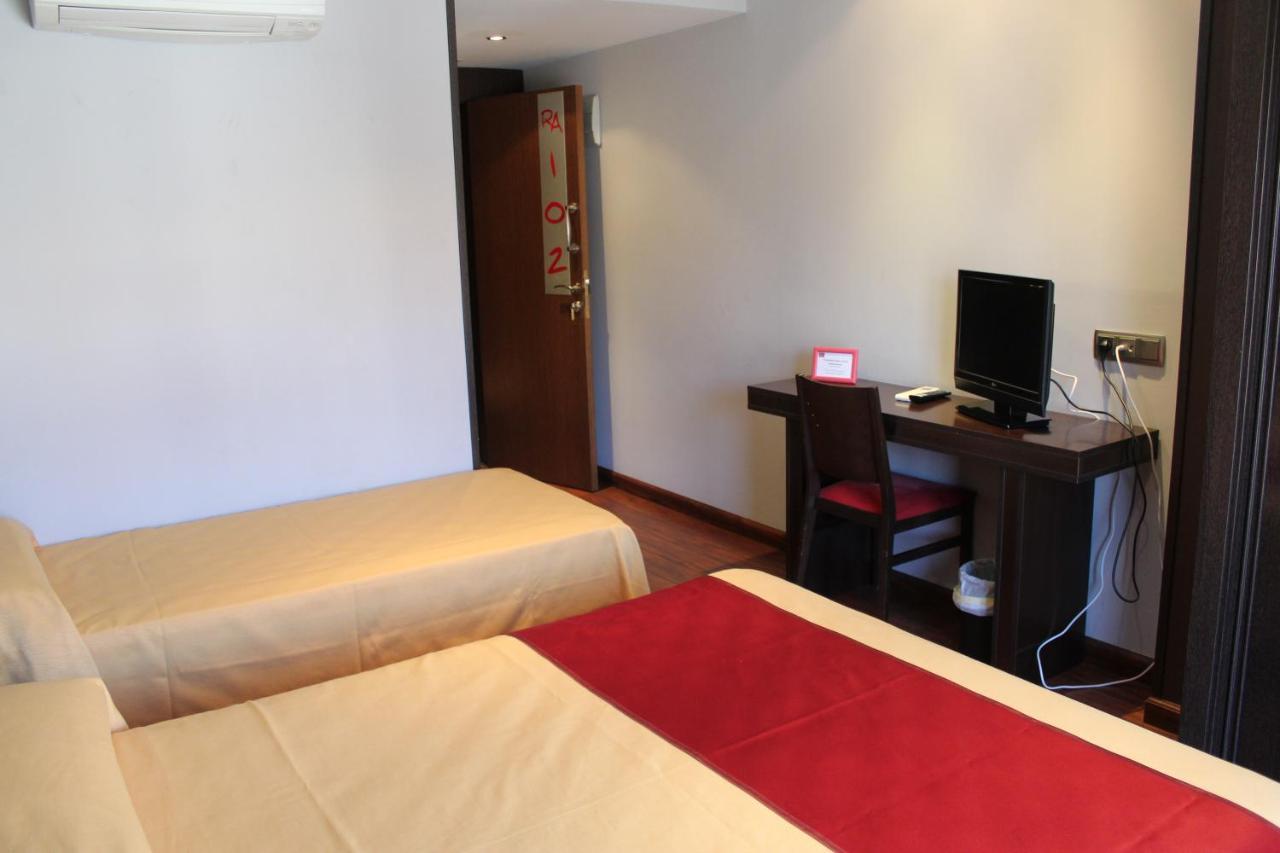 Hostal Royal Almorox Luaran gambar