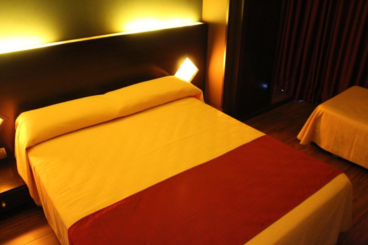 Hostal Royal Almorox Luaran gambar