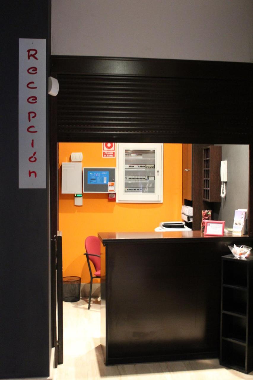 Hostal Royal Almorox Luaran gambar