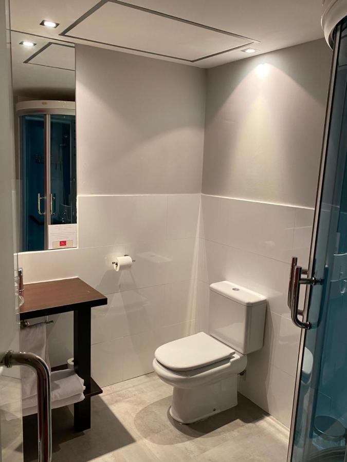 Hostal Royal Almorox Luaran gambar